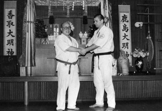 Mas Oyama проводит занятие